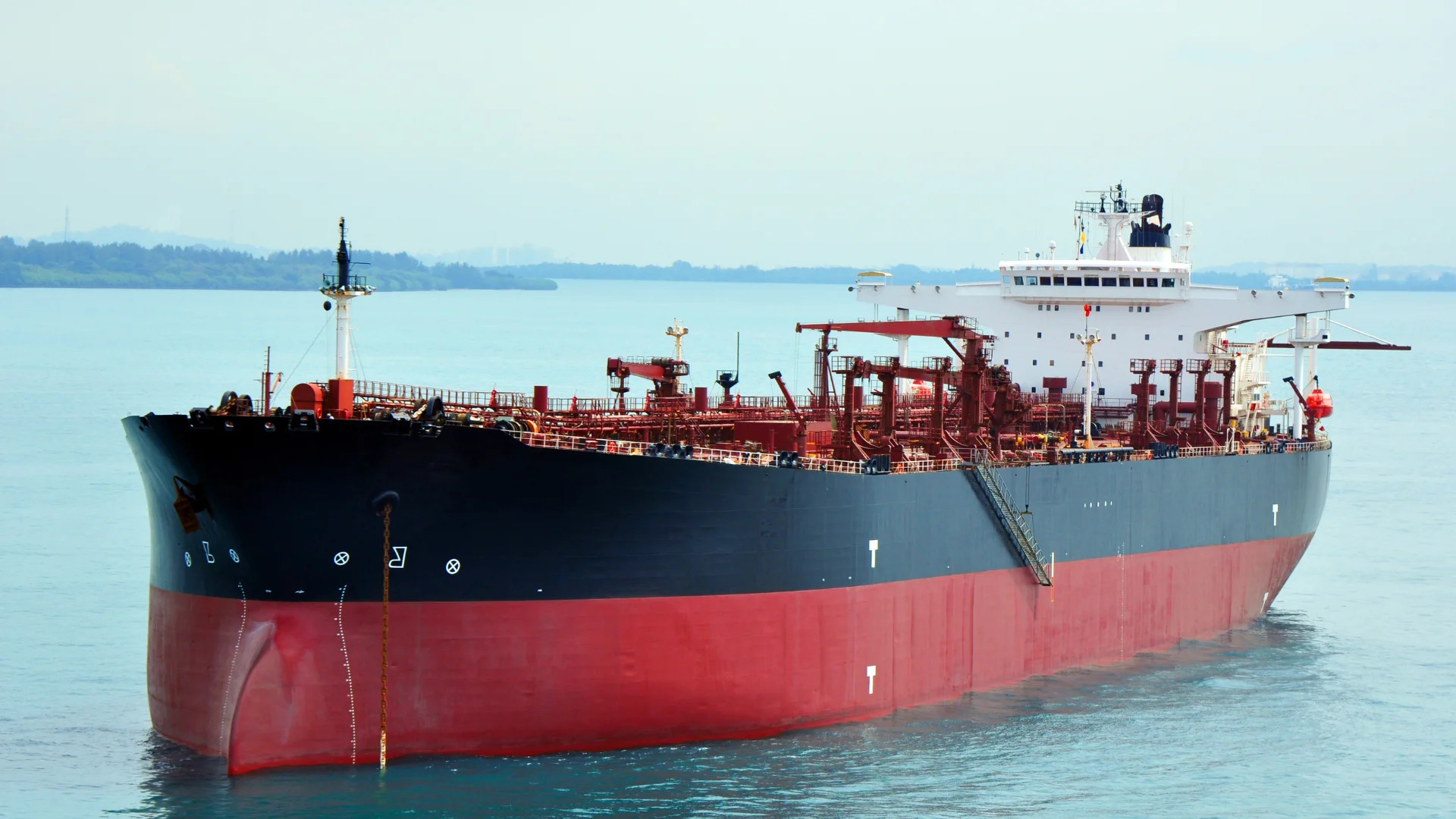 
Malaysia 390 microns High Quality VESSEL Barges Ferries Boats Marine Gas Oil (MGO) 