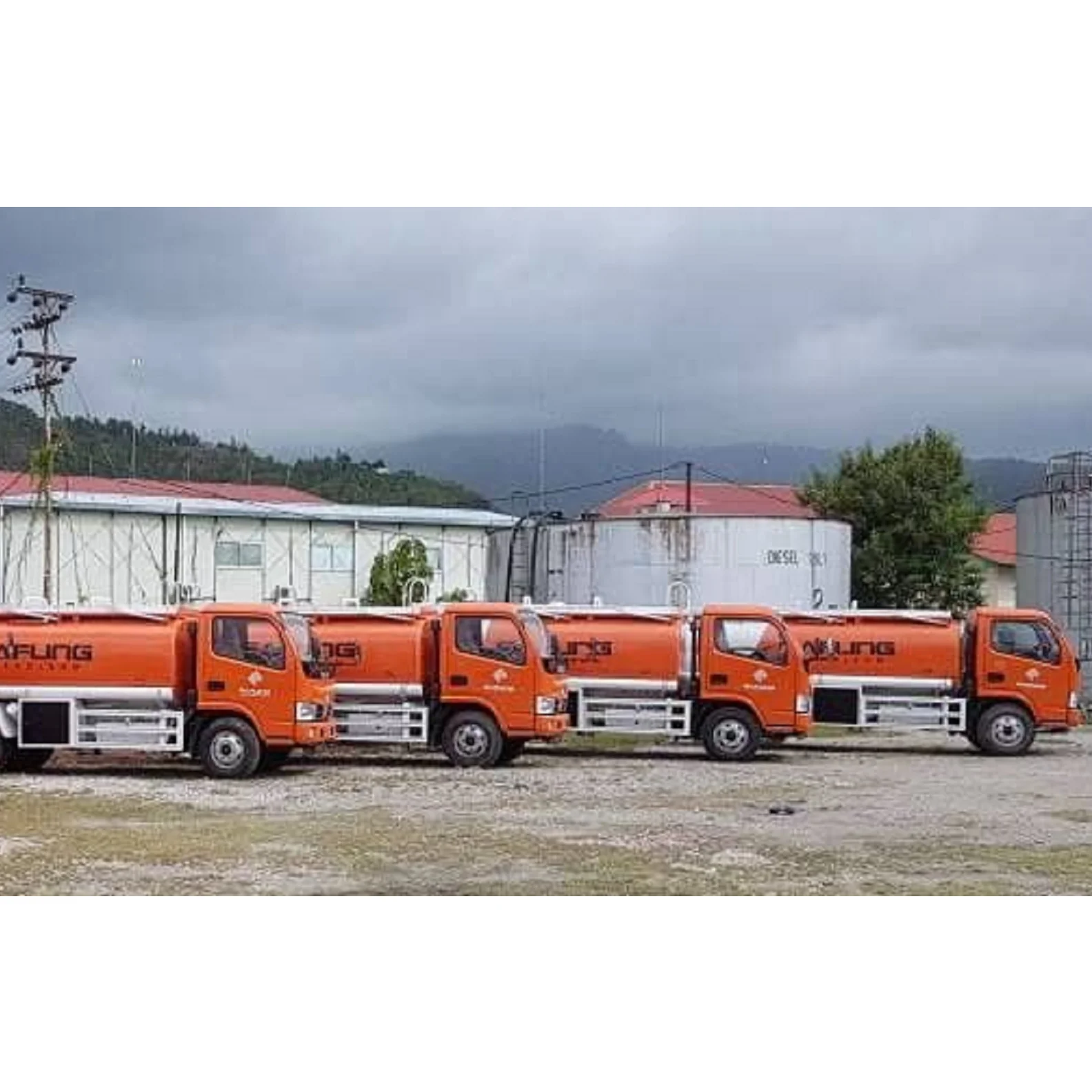 390 microns Road trucks Plantation Quarry and mining Lorry Cars Trains Diesel From Malaysia