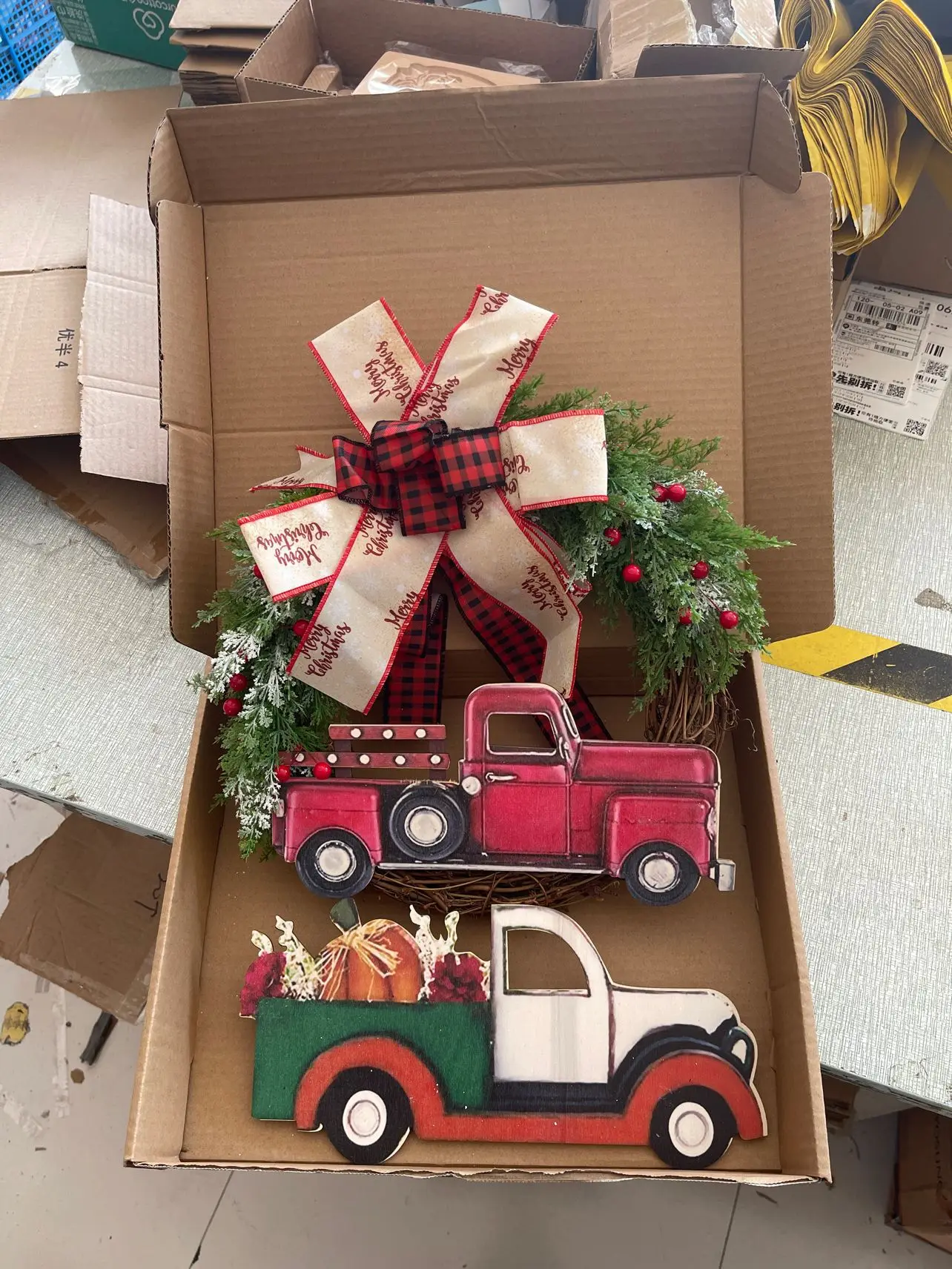 RED TRUCK CHRISTMAS WREATH