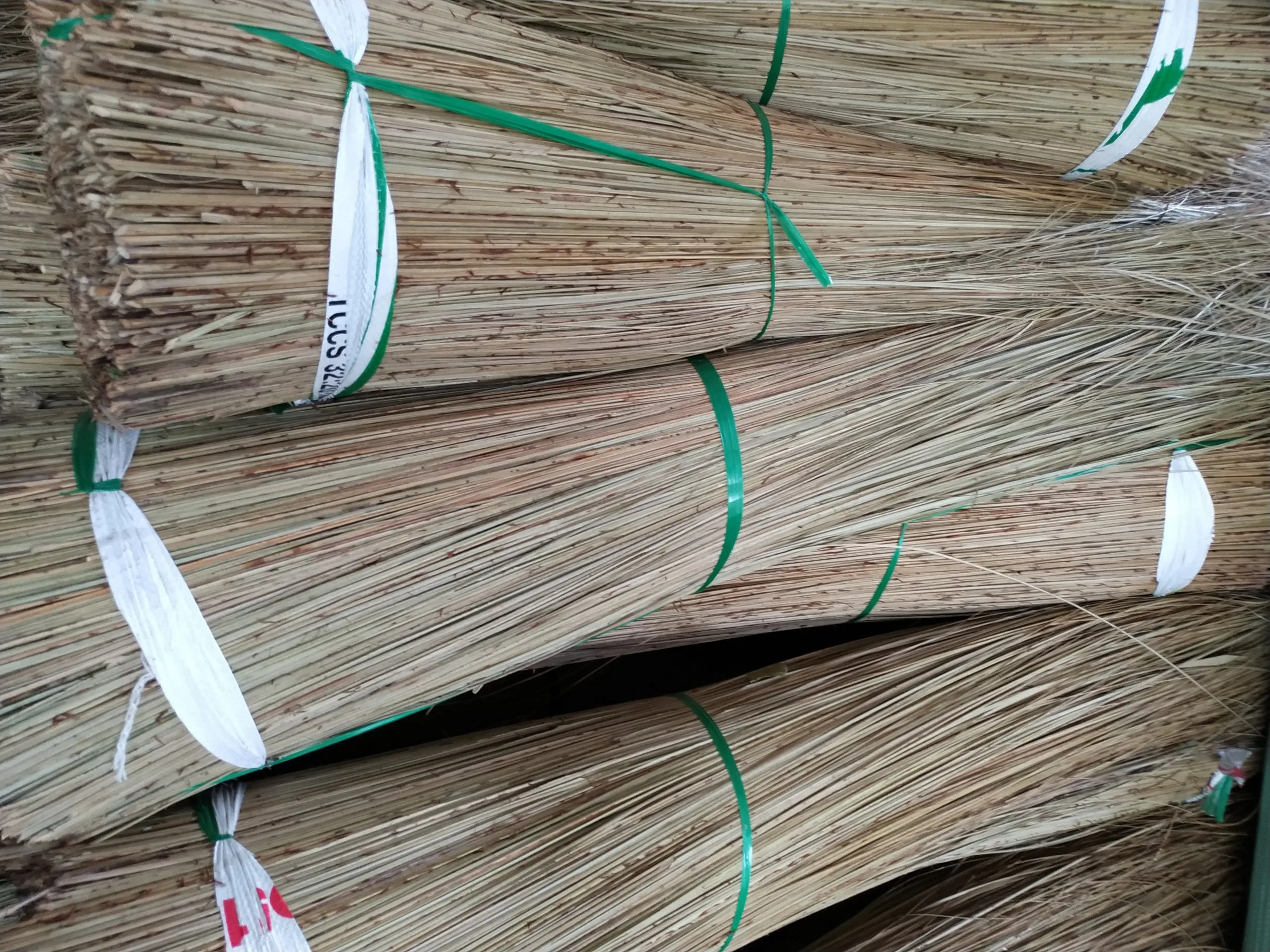 Coconut Broom Sticks/ Nipah Broom Stick/ Coconut Broom Coir Stick In