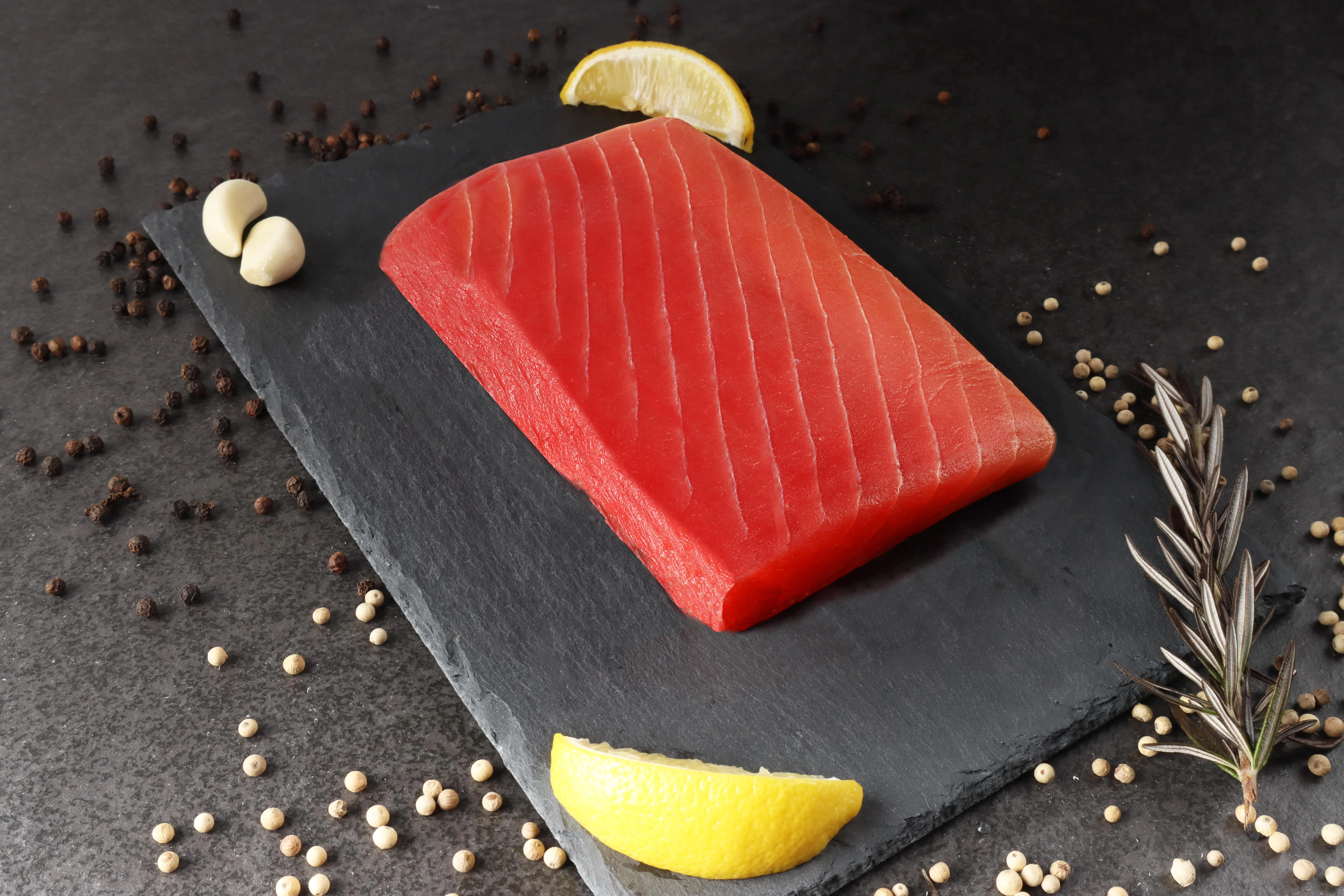 Wholesale Frozen Yellowfin Tuna Saku A Skinless And Boneless Bulk