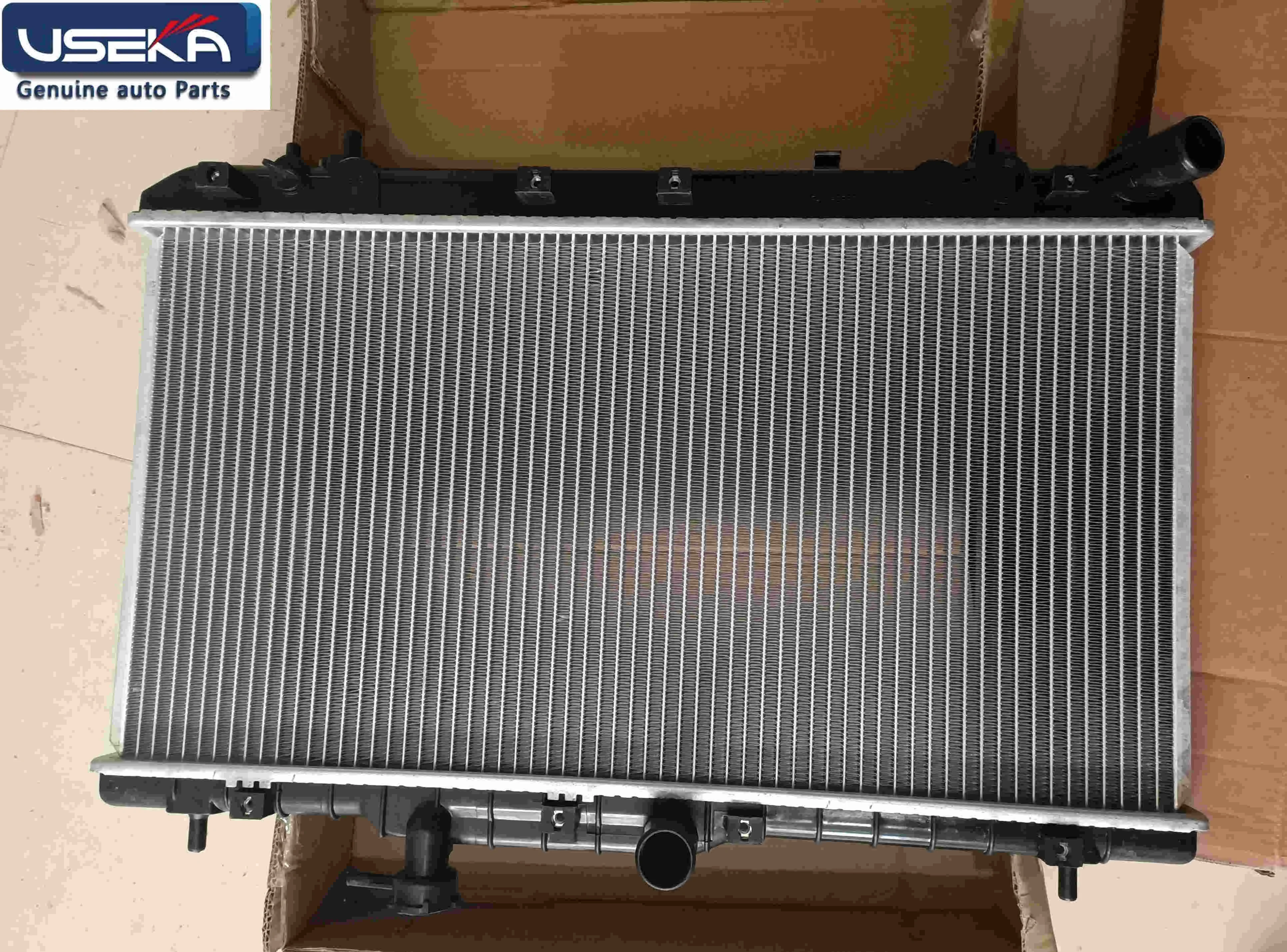 墨壺 Amazon.com: SecosAutoparts 2.5L Engine Radiator Compatible