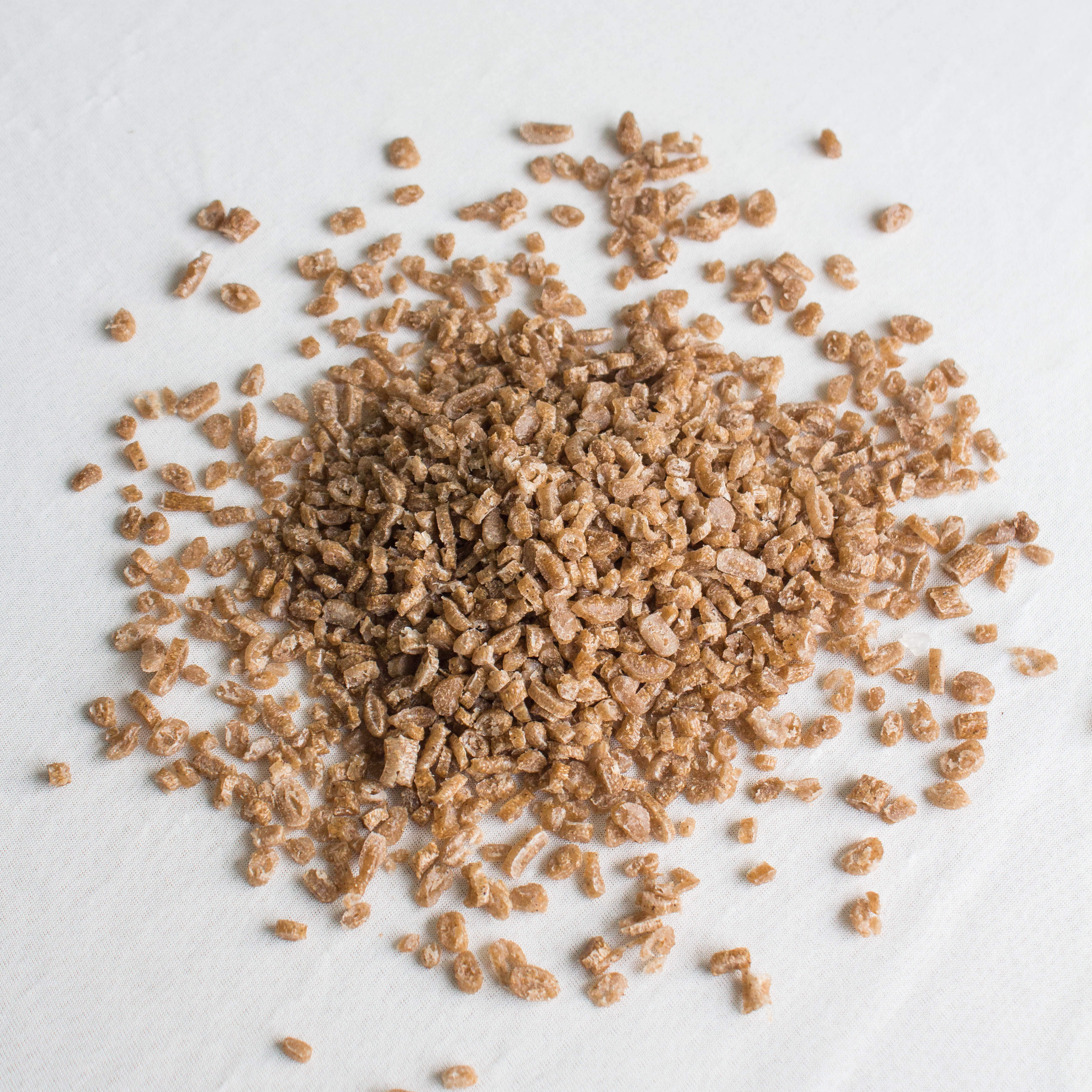 
Биопластиковые гранулы высокого качества по низкой цене, биопластиковые гранулы, 100% биоразлагаемые из кофейной гущи и ПП 