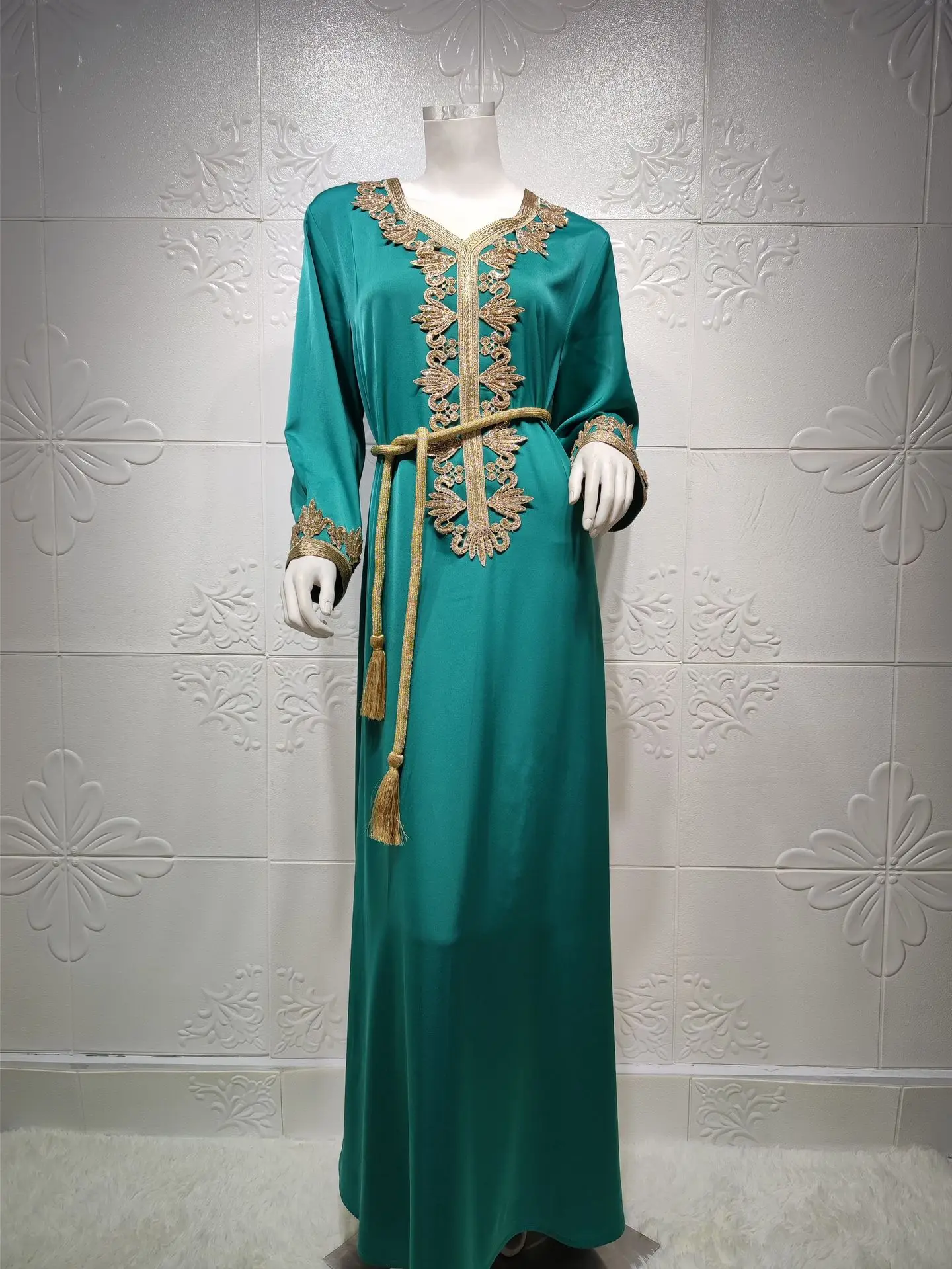 Ramadan Gurban Abaya For Women Ethnic Robe Muslim Jalabiya Arabic Woolen Collar Tassel Dress Dubai Middle East Islam Clothing
