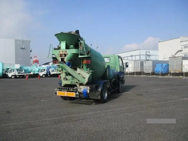 Used ISUZU Bulk Cheap Price Concrete Mixing Truck Cement Mixers