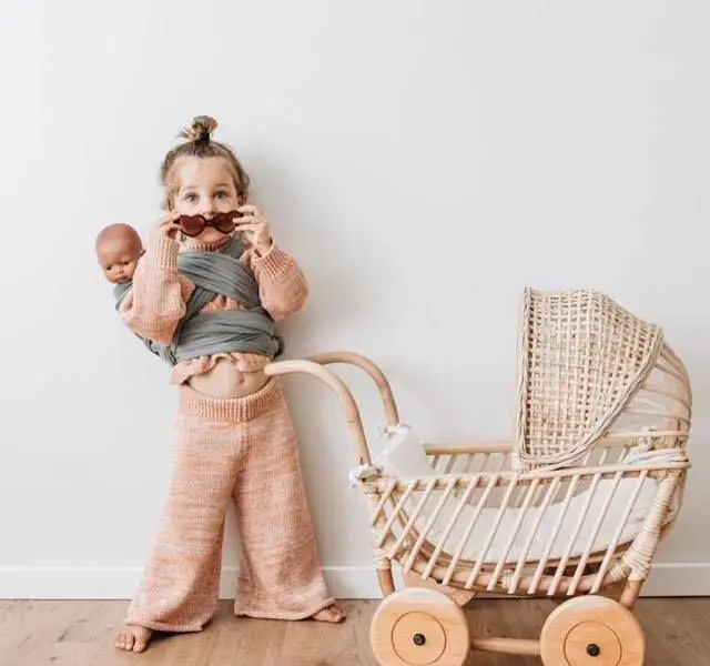 ［新品未使用］籐　ラタン製　乳母車　ベビーカー　ベビーバスケット　ベビーベッド 天然手作り卸売籐人形ベビーベッド乳母車キッズおもちゃ