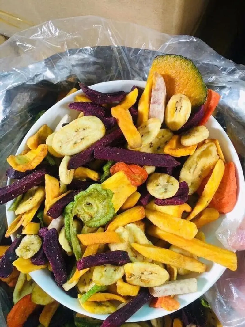 Оптовая продажа смешанные чипсы для сушеных фруктов и овощей 100% из Вьетнама Shyn Tran +