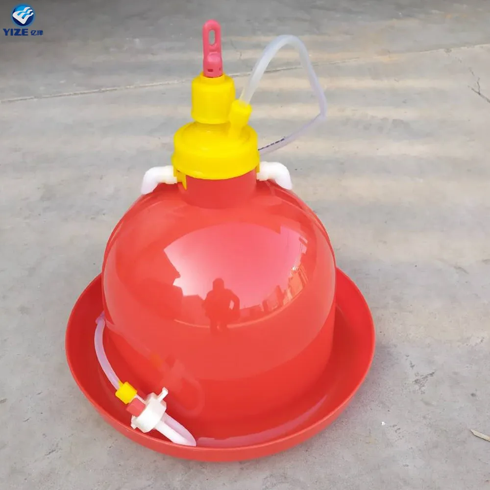 Поилка для цыплят из плассона