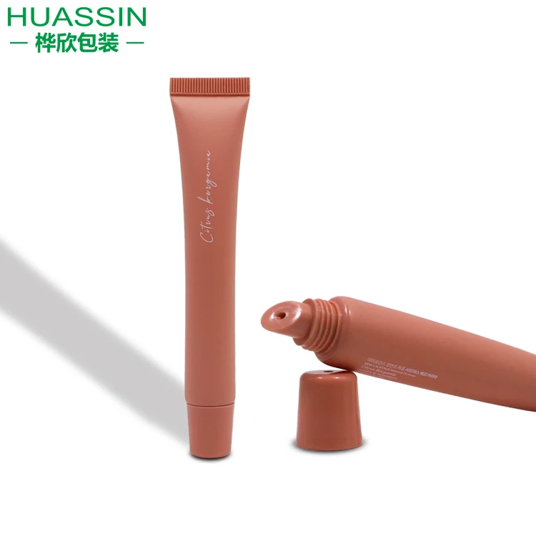 lip gloss tube 2.jpg