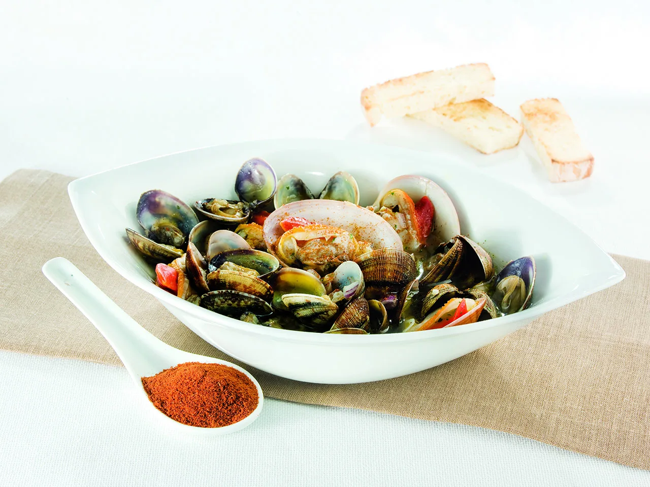 High Quality Italian Paprika Strong Powder Cannamela Herbs & Spices For