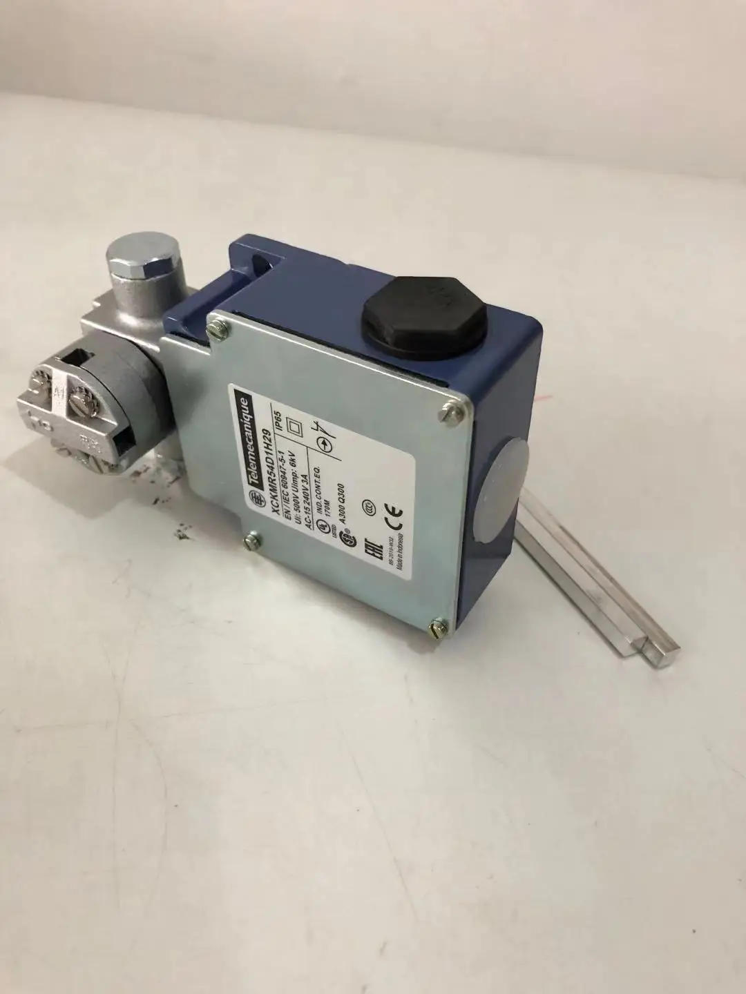 Hotsale Heavyduty Cross Limit Switch Xckmr54d1h29 In Stock Buy