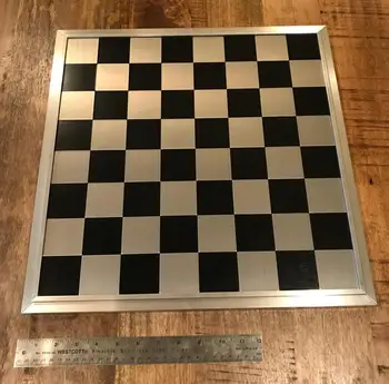 Unique Pattern Iron Chess Board High Quality With Wood And Metal Hot  Selling wooden chess board for Game Casual Puzzle Party