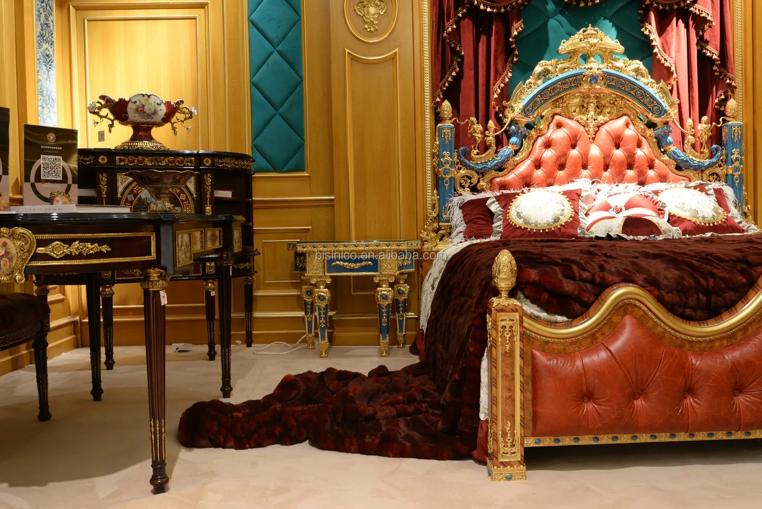 Louis XV Rocaille Bedroom Set