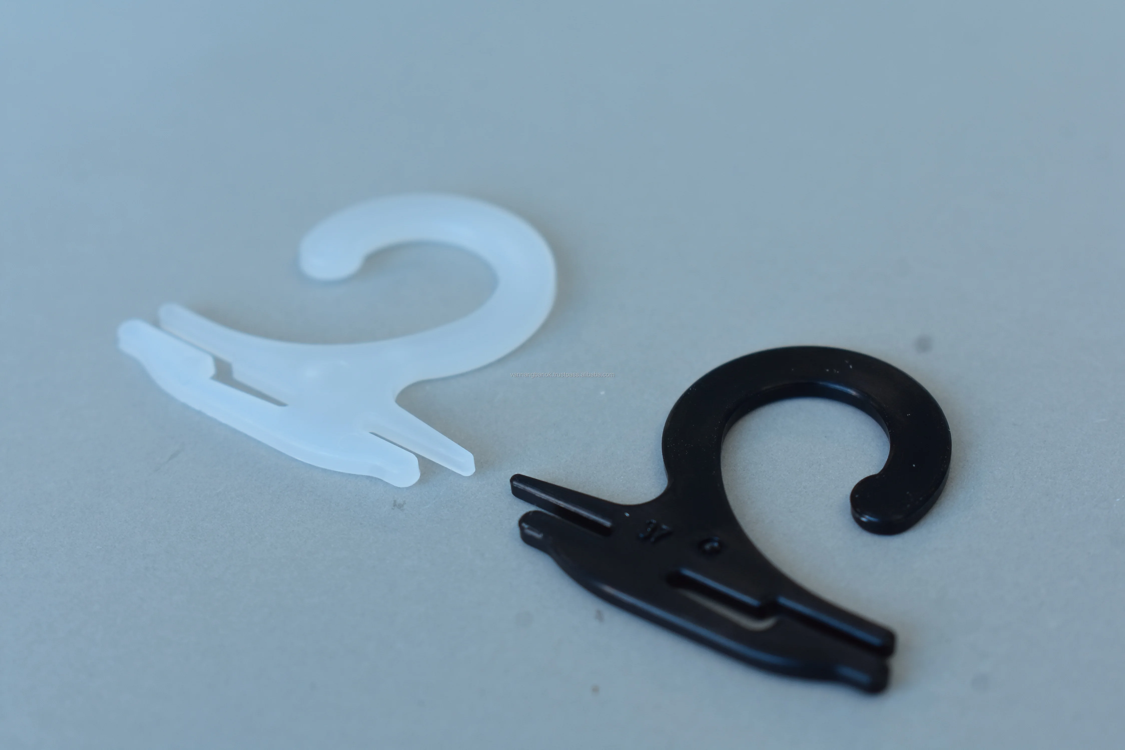 Фабрика Viet Nam легко прикрепить и удалить 8 PP пластиковых материалов крючки для одежды носков аксессуаров