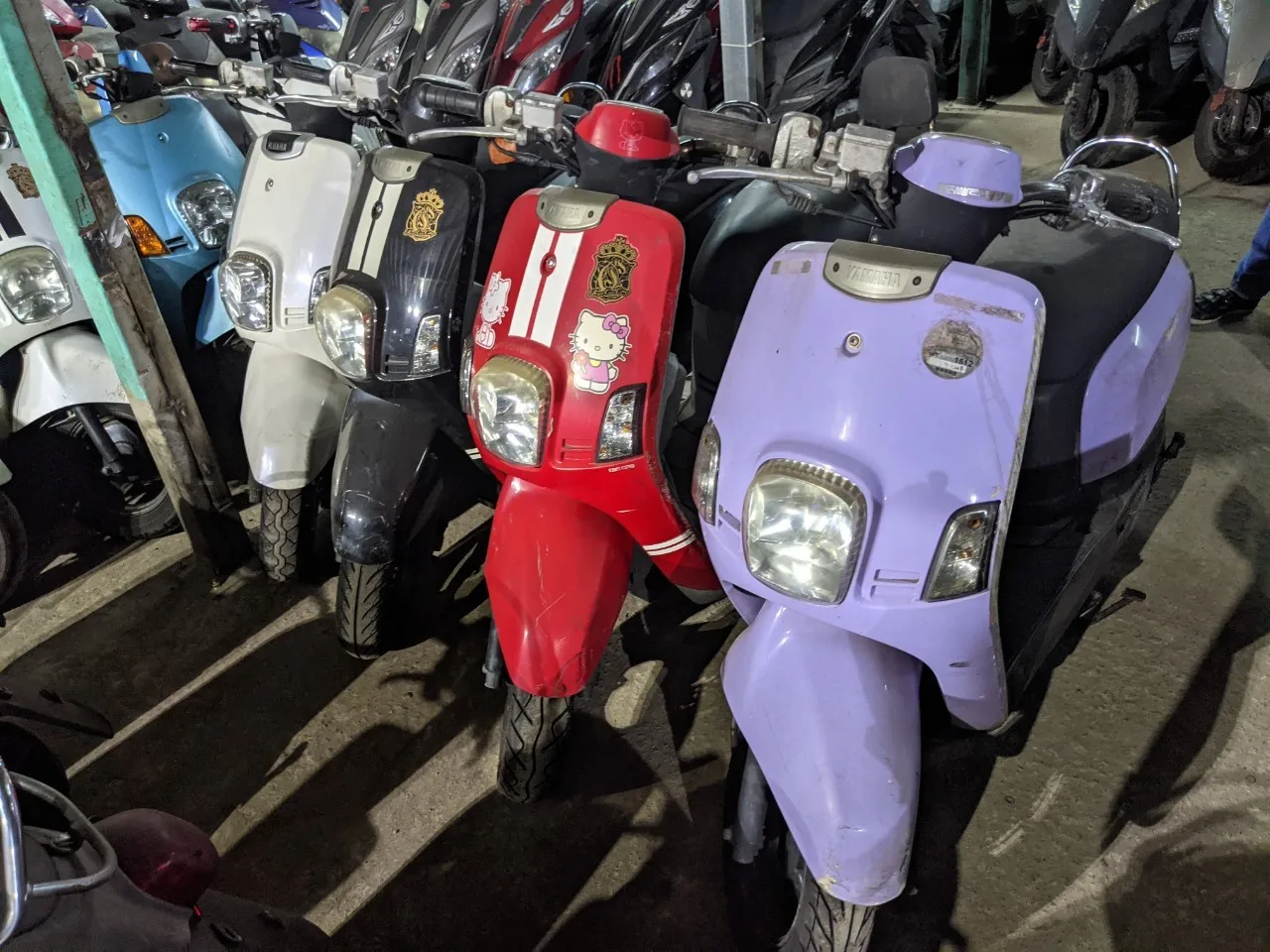 ★お支払い総額 6.5万円★ ヤマハ CUXI100 おしゃれスクーター！ 4スト 低燃費 通勤通学にオススメ♪ 関東圏内即日配送可能です！ ☆お支払い総額 6.5万円☆ ヤマハ CUXI100 おしゃれスクーター！ 4スト