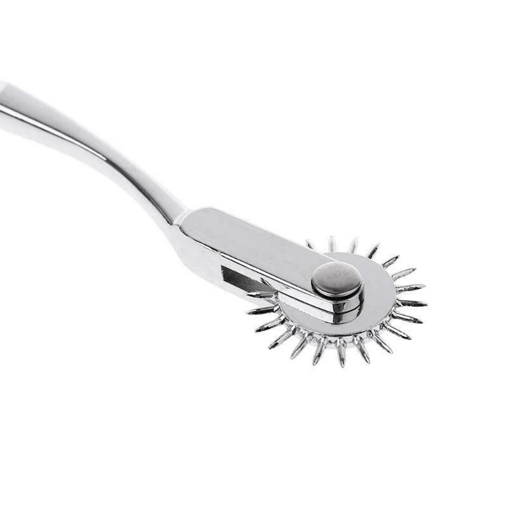 Total of One Wartenberg Pin Wheel With 3 Wheels Chrome Platted 7" 