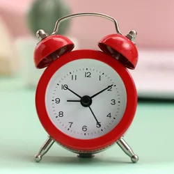 Классический милый Кварцевый Подарок T133 для рекламы современный домашний стол оптовая продажа мини-будильник металлические