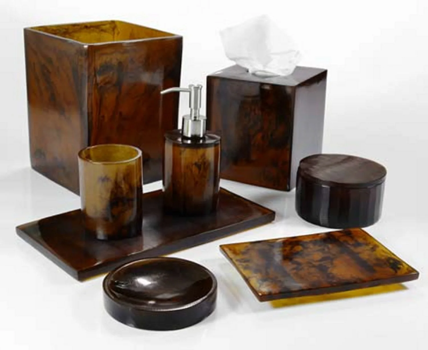 Soap Dish with Tooth Brush Holder Bathroom Accessories Made of Resin Bathroom Set High on Demand Hot Arrival