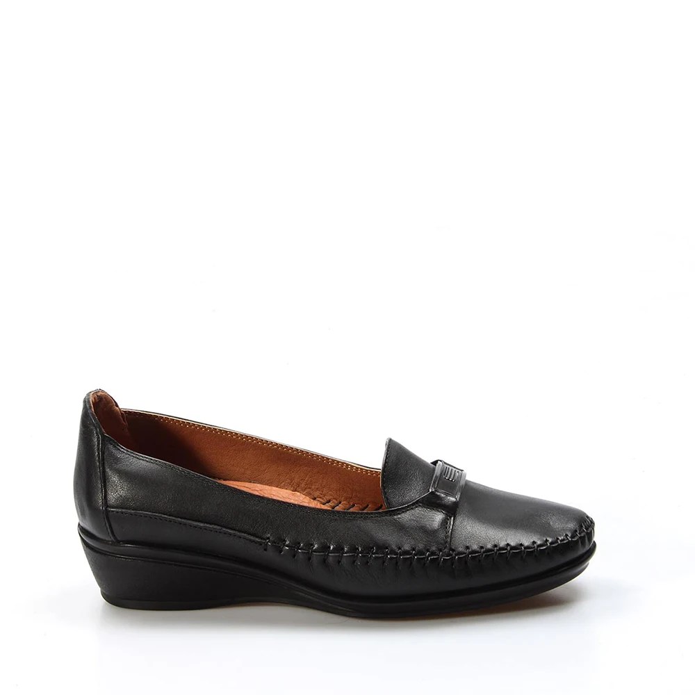 flat leather shoes ladies