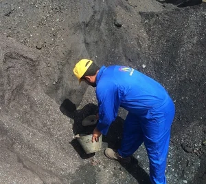 Foundry Use Iron Slag Mill Scale and Metal Scraps - Iron Scraps for Recycling