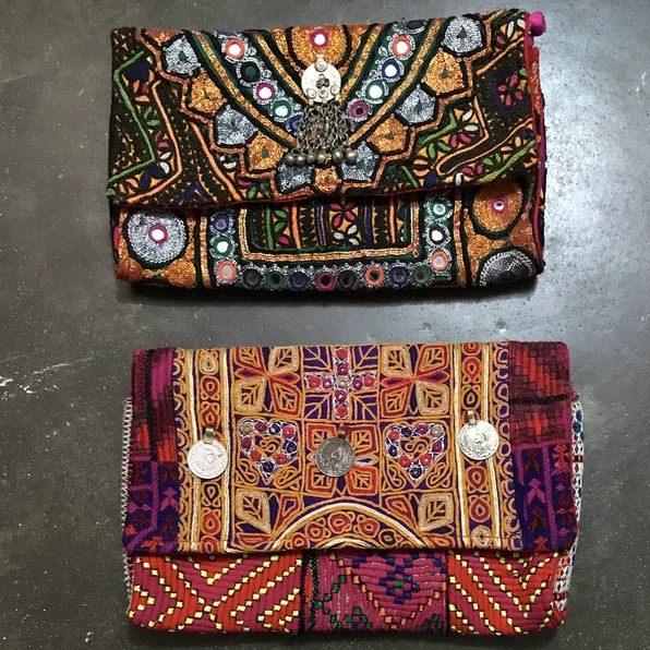 Banjara Boho Bags. We have adorned these with shells, coins, mirrors,  fringes, tassels that give them an unique touch of vintage style and  elegance. : r/handmade