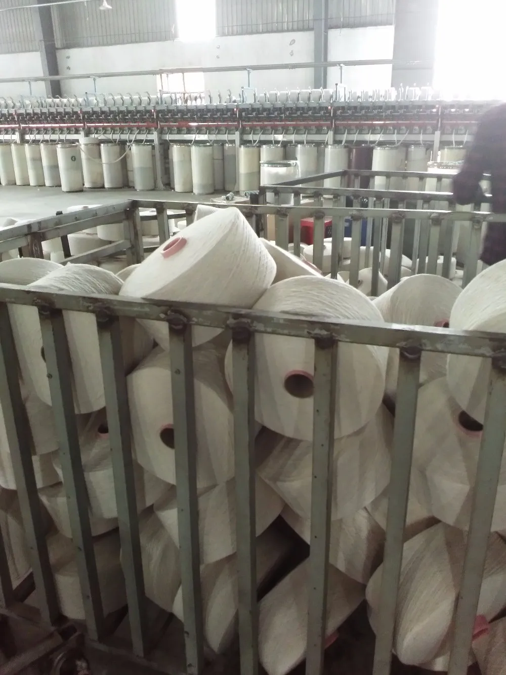 Top Cheapest Ne 10/1 Oe Cotton Yarn For Weaving From Vietnam