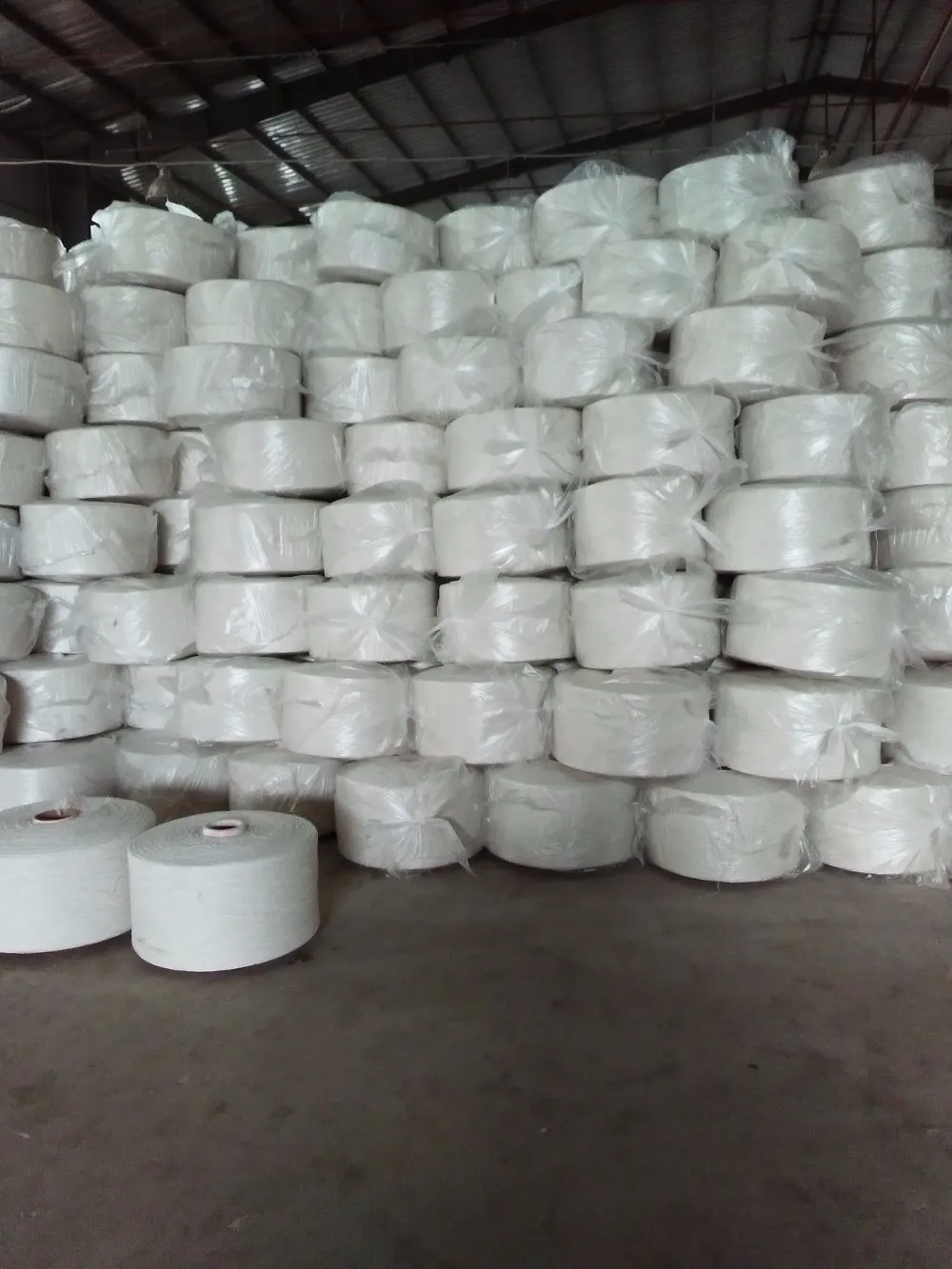 Top Cheapest Ne 10/1 Oe Cotton Yarn For Weaving From Vietnam