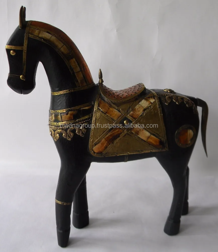 インドの伝統的な馬の木製彫刻フィギュア - アンティーク風装飾品