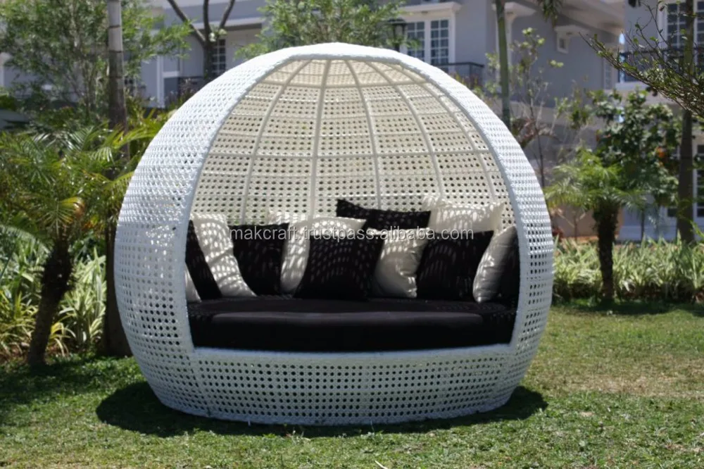 big round garden chairs