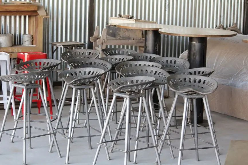 Designer Antique Industrial & Vintage Live Edge Dining Table Jodhpur