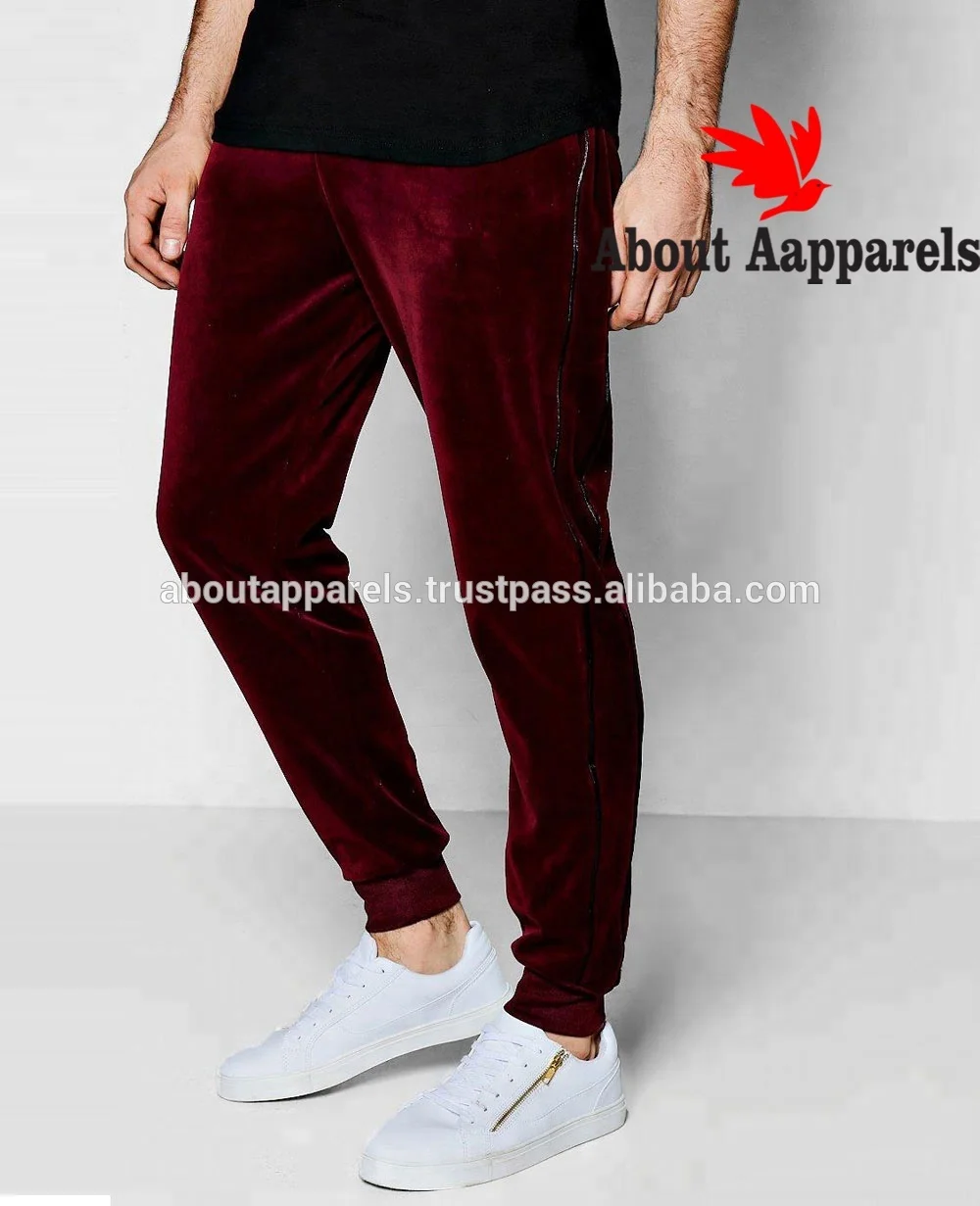 mono de ropa