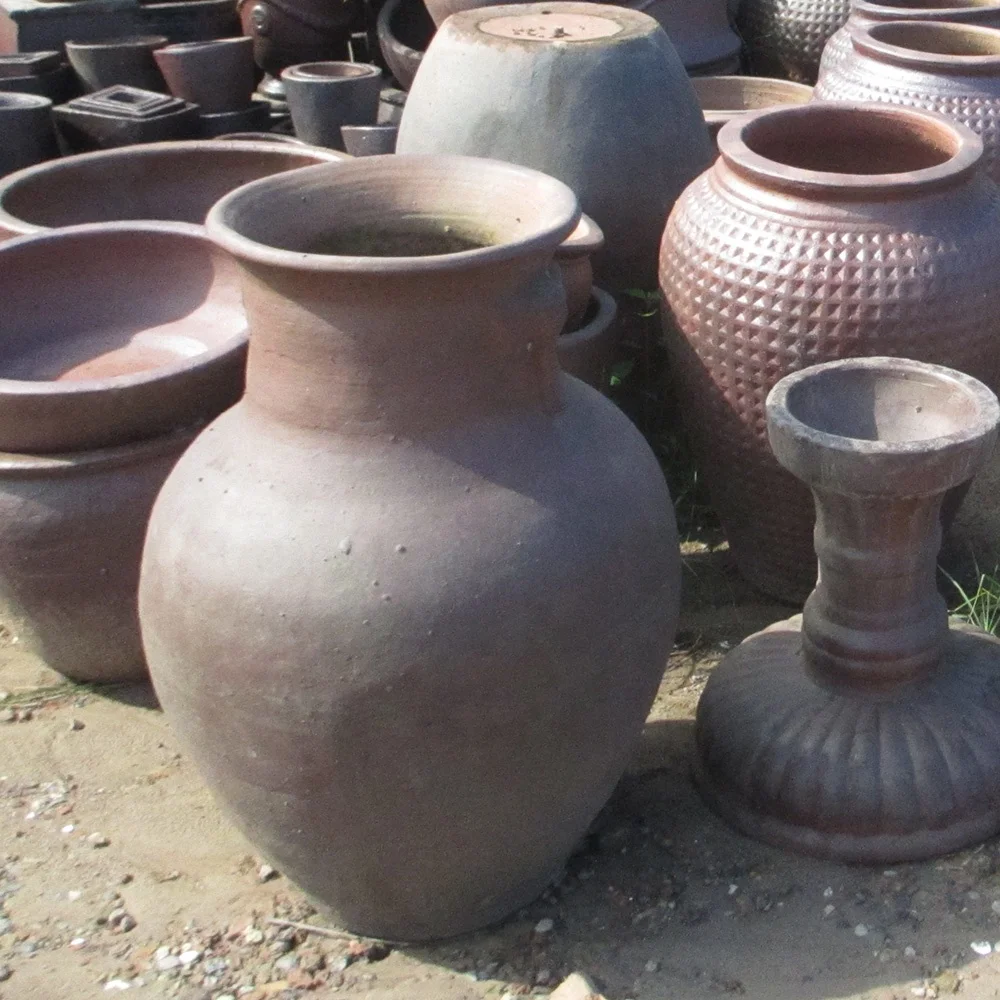 Большие садовые горшки