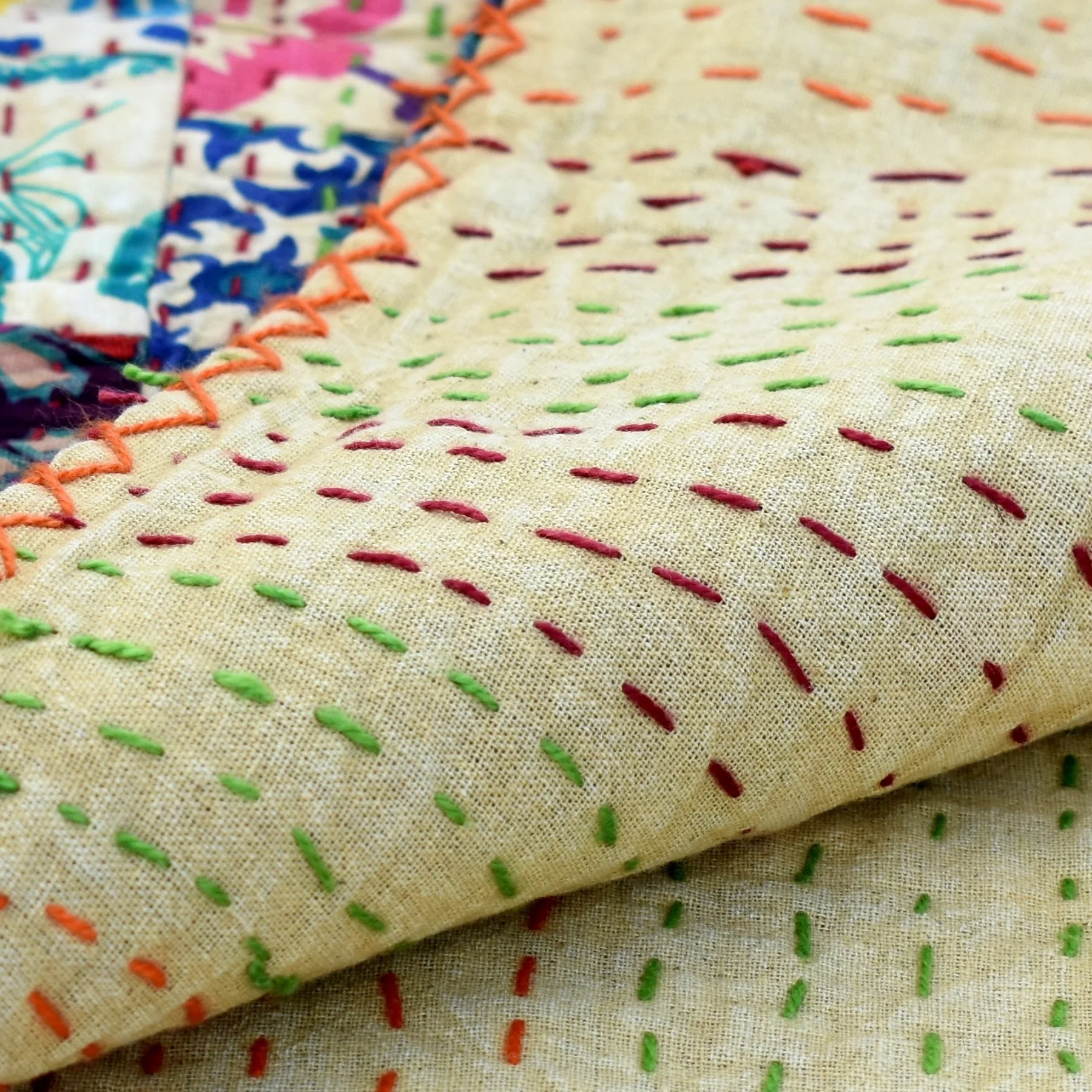 Хит продаж лоскутное Хлопковое одеяло Kantha в индийском королевском стиле ручной работы оптовая