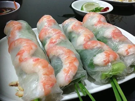 EDIBLE RICE WRAPPER FOR SPRING ROLL 16-22CM DIAMETER FROM VIETNAM FACTORY/SPRING ROLL RICE PAPER WRAPPER CUSTOMIZED PACKAGING