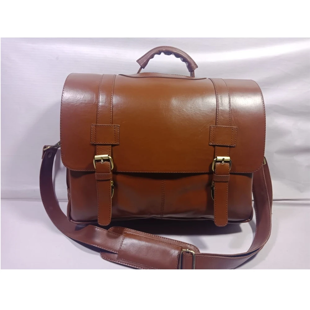 tan leather shoulder bolsa