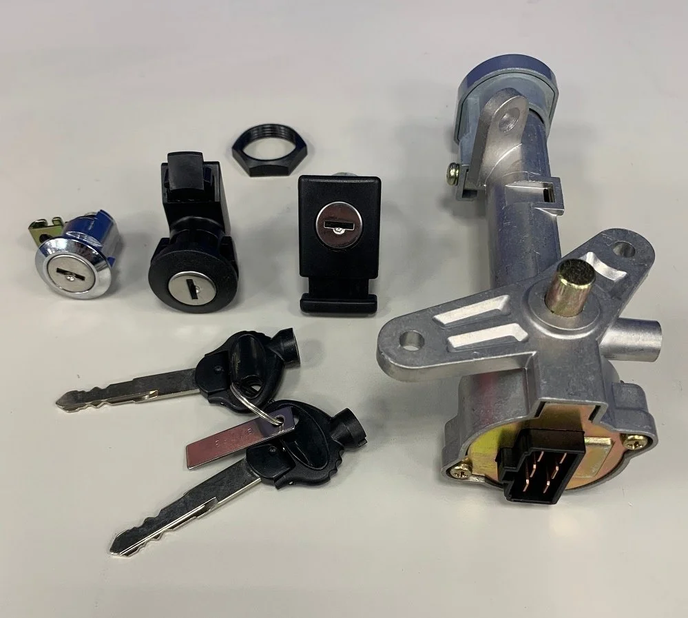 Kit Serrature E Chiavi Compatibile Suzuki Burgman 250-400cc (1999-2002) - Ricambio Aftermarket
