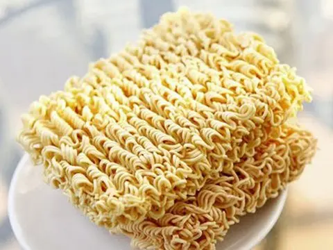 Лапша быстрого приготовления сделано во