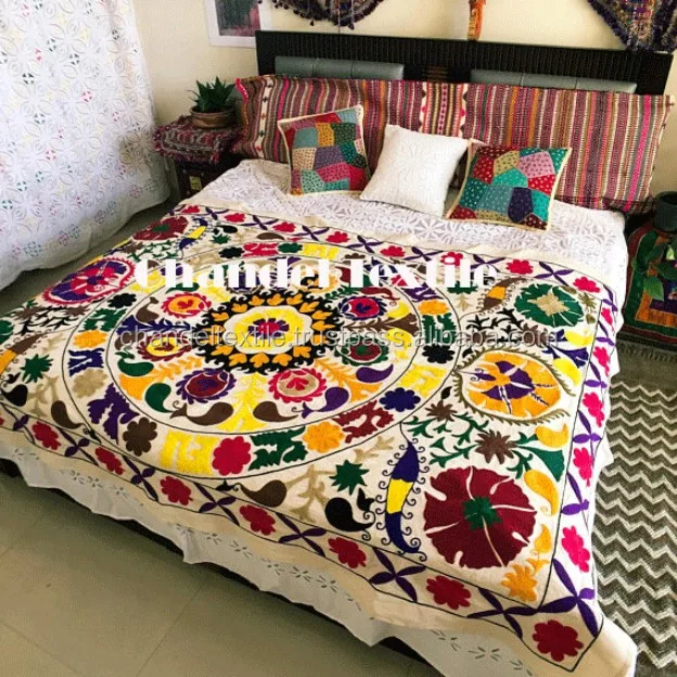 Parure de lit indienne en laine Suzani brodée en coton faite Parure de lit indienne en laine Suzani brodée en coton faite