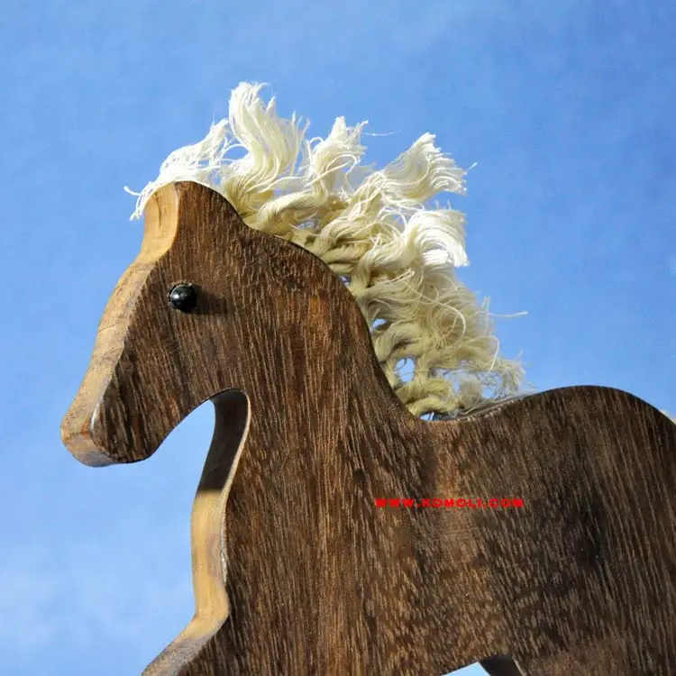 Contrast Color Wooden Horse Pull Toy Custom Design Toys