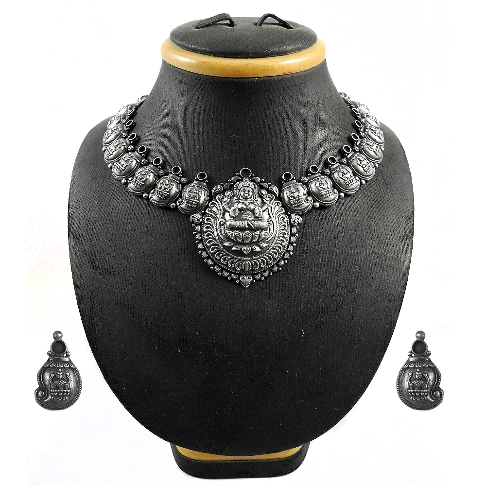 Popular Indian God Maa Laxmi Hammered 