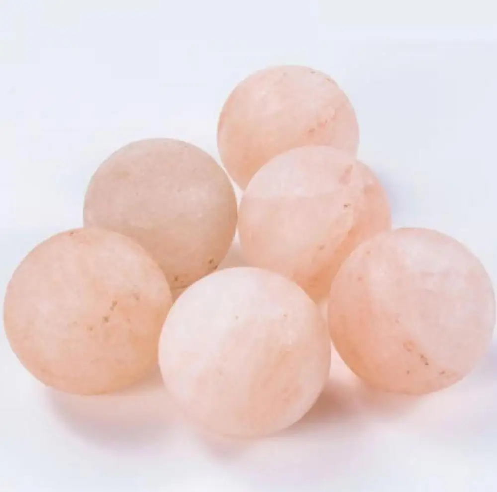 Saline balls. Солевые шарики. Шарики для ванны. Шарики для ванны. Ароматизированные шарики для ванн.