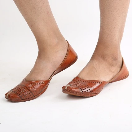 leather jutti for ladies