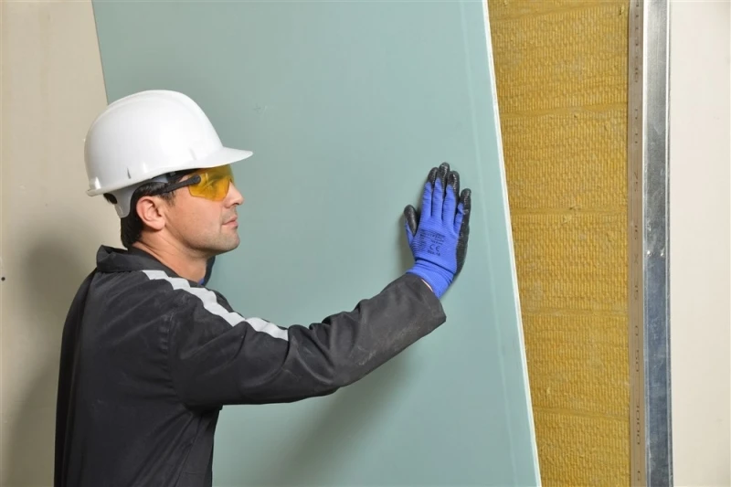 Moisture Resistant Plasterboard For Dry Lining Internal Walls And
