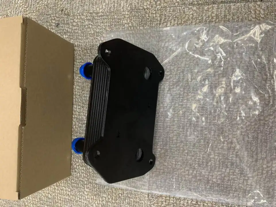 
Новый масляный радиатор для RXP RXP-X GTI GTS GTX 2007-2015 420888852 