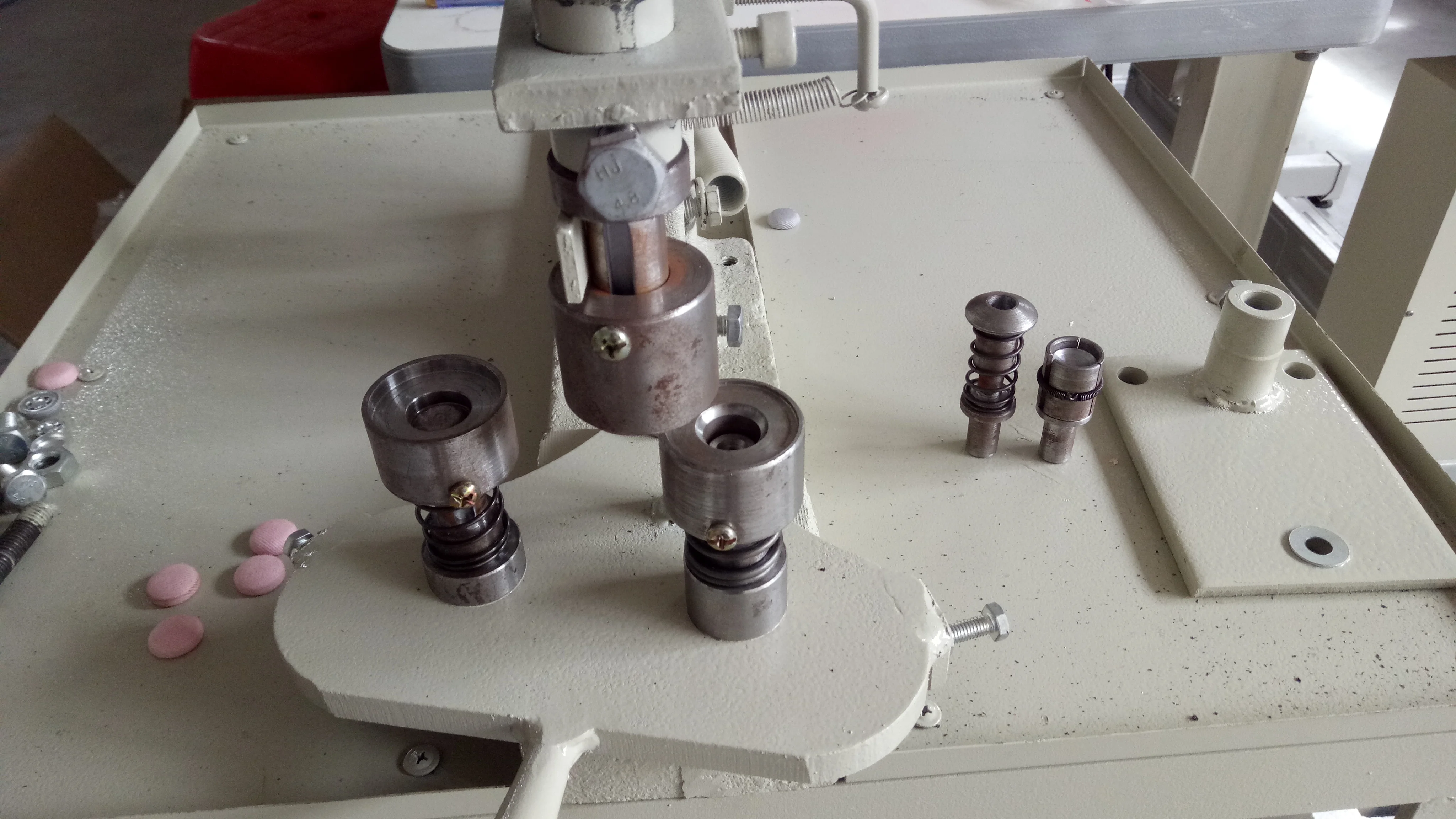 Button Cover Machine ,Button Fixing Machine , Buckle Fixing Machine