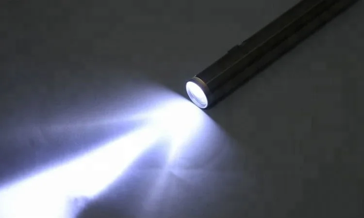 
Светодиодный фонарик, игрушка для кошек, указка с красным светом 