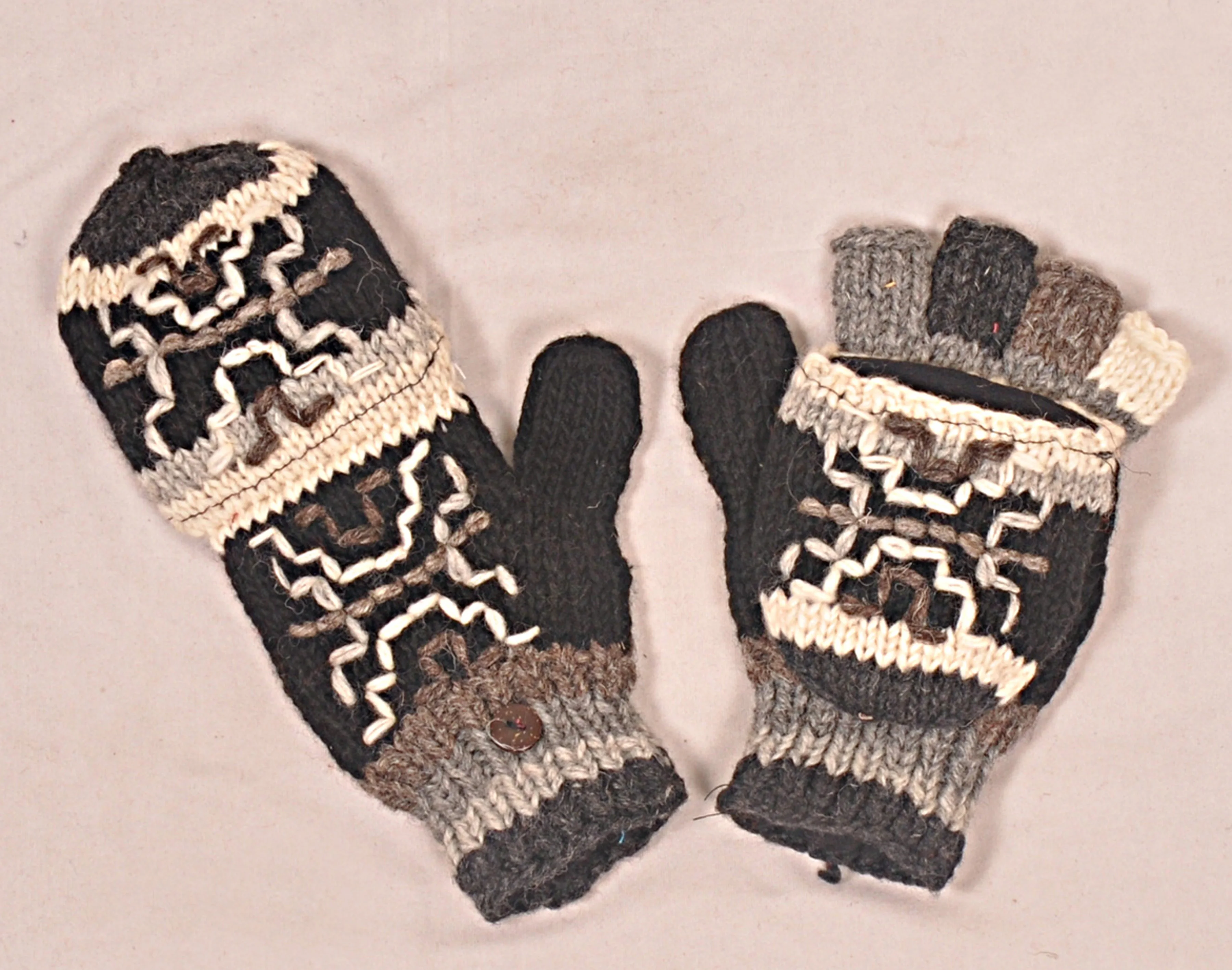 hand knitted woolen gloves