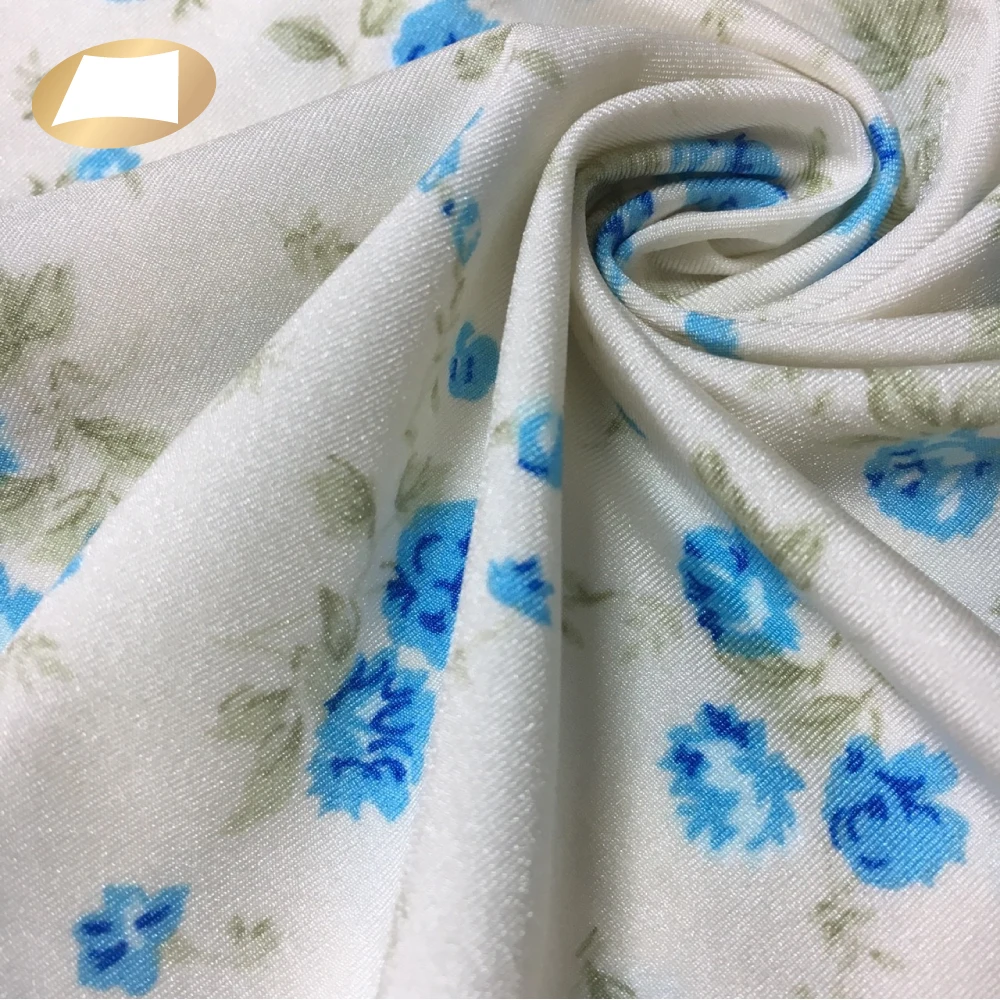 Трилобальная яркая нейлоновая ткань с принтом цветков