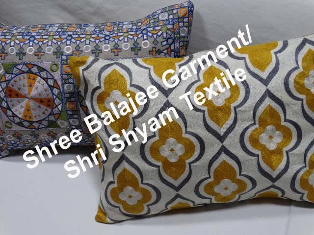 Générique Housses De Coussin De Noël - Taie Brodée 3D Sapin De Noël Générique Housses De Coussin De Noël - Taie Brodée 3D Sapin De Noël