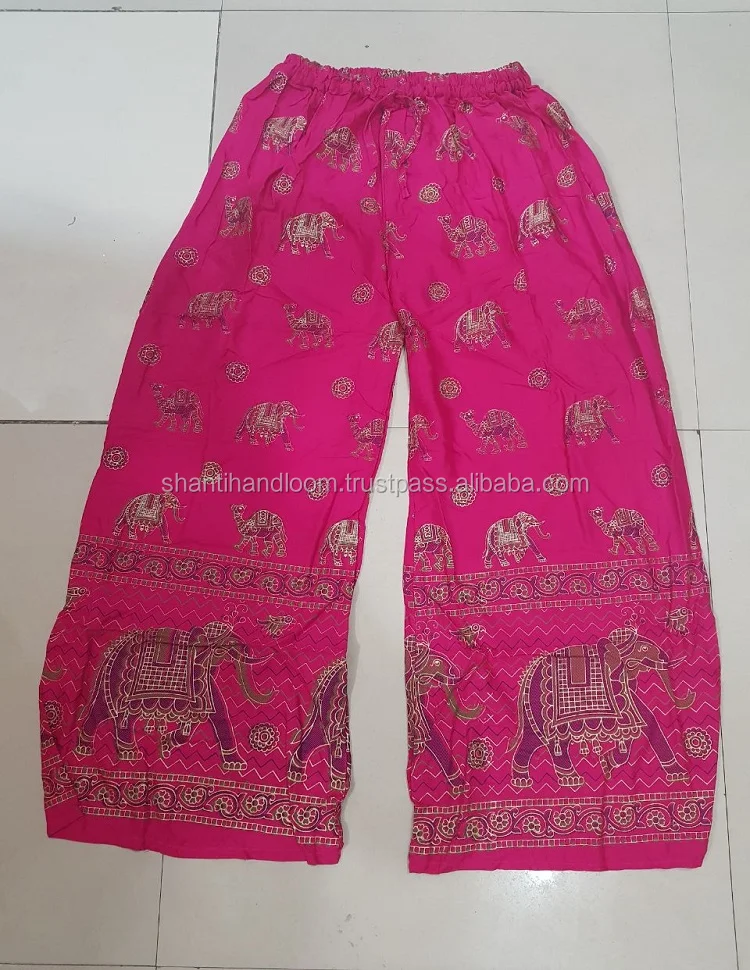 Warna Merah Muda Gaya Plazo Desain Baru 